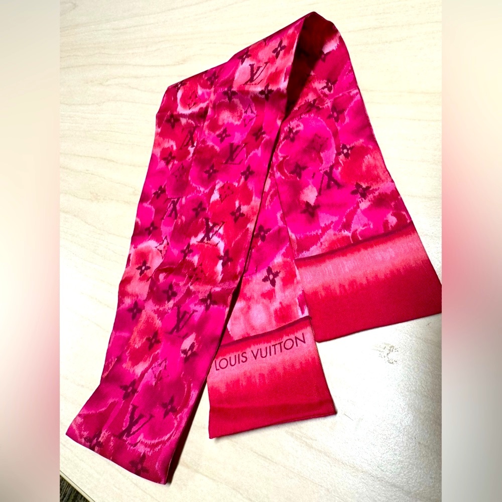 WOW POSHMARK Authentic Louis Vuitton Silk Festival Scarf for Neck Purse Backpack - Picture 5 of 14
